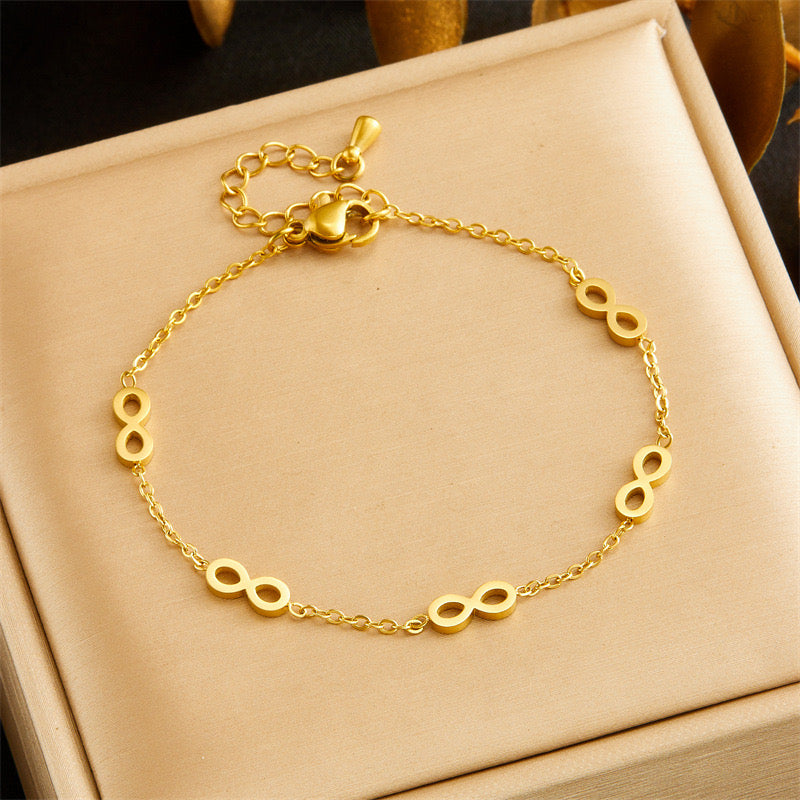 Auraa Infinity Bracelet – Gold