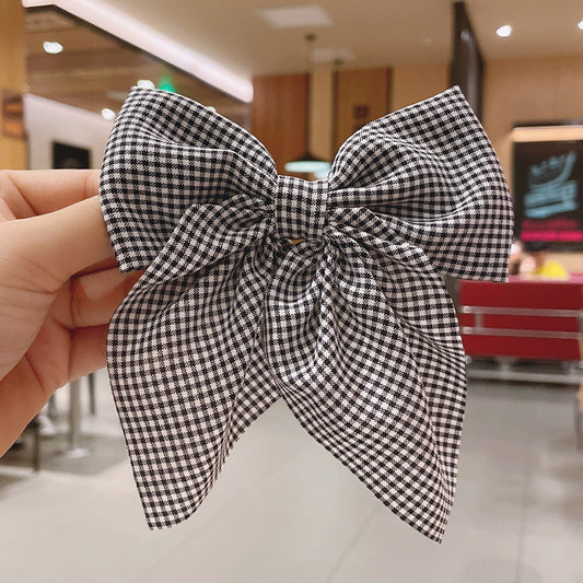 Bow hair clip