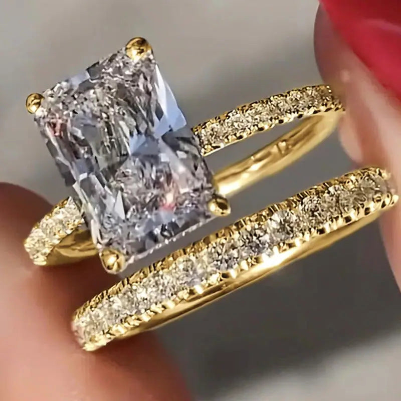 Diamond-studded Ring Set