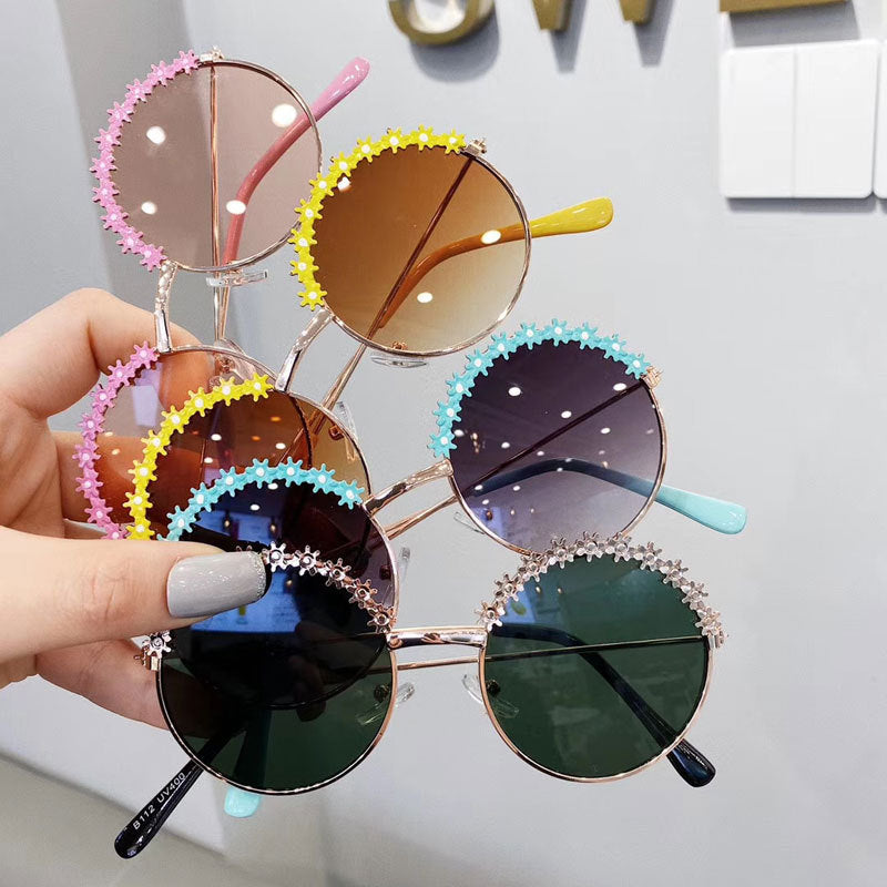 Children's Fashion Flower Sunglasses Metal Texture