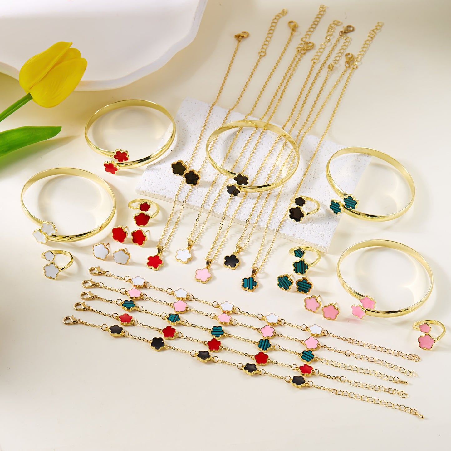 Dainty Floral Jewellery Set