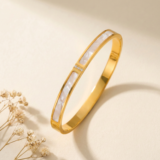 Auraa Luxe Bangle