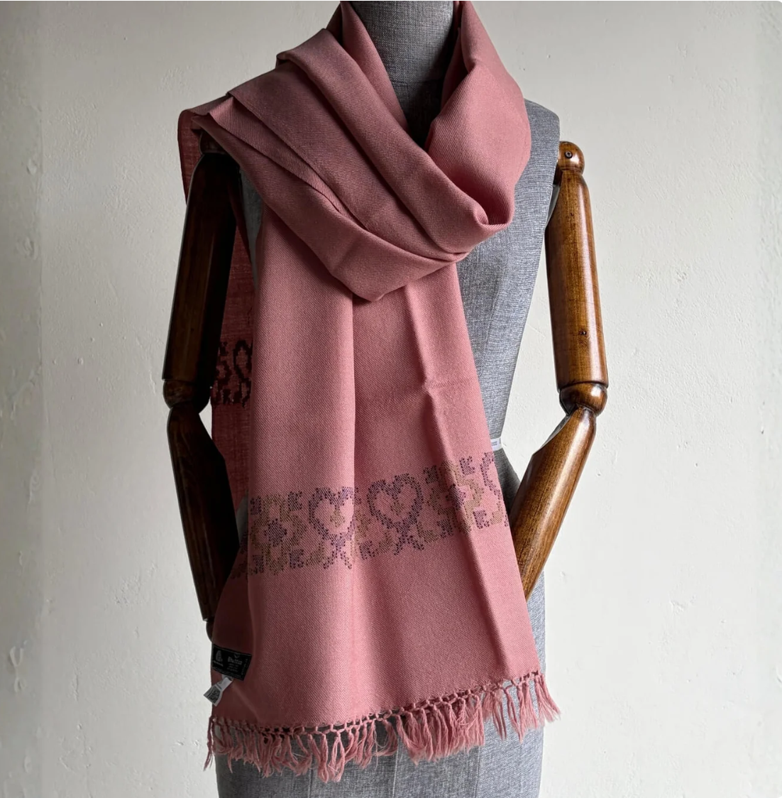 Handwoven Pure Merino Heart Stole- Dusty Pink