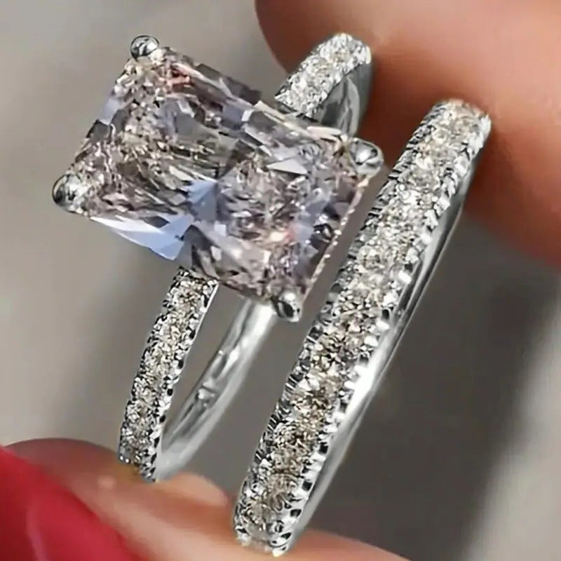 Diamond-studded Ring Set
