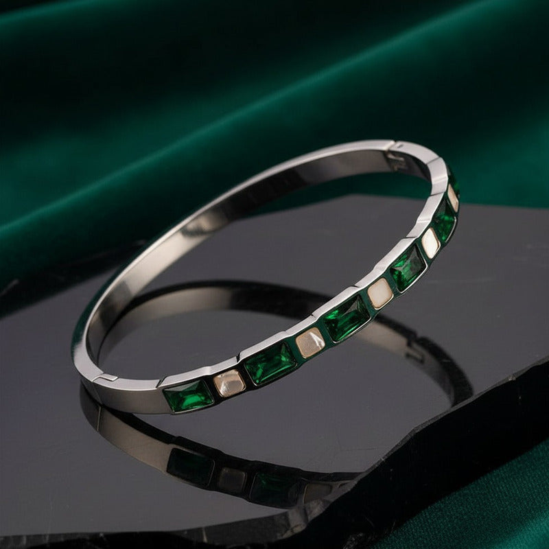 Emerald Diamond White Shell Titanium Steel Bracelet