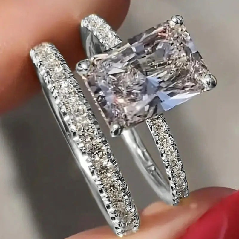 Diamond-studded Ring Set