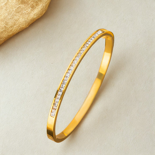 Auraa Radiance Bangle